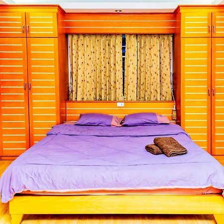 Jolly Guesthouse & Restaurant Pattaya Εξωτερικό φωτογραφία