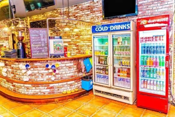 Jolly Guesthouse & Restaurant Pattaya Εξωτερικό φωτογραφία