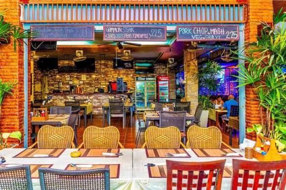 Jolly Guesthouse & Restaurant Pattaya Εξωτερικό φωτογραφία