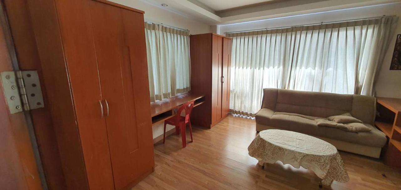 Jolly Guesthouse & Restaurant Pattaya Εξωτερικό φωτογραφία